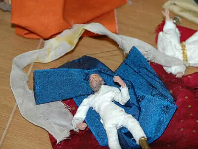 Krippenfiguren-Ankleidekurs 04-2025 Bild 5
