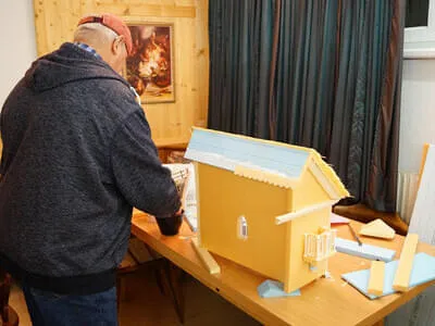 Blick in die Krippenwerkstatt 11-2025 Bild 0