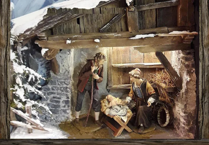 Krippenausstellung-im-Saal-Tannheim